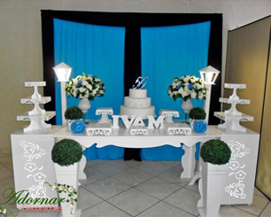 Locação Decoração de 50 Anos e Bodas Azul Marinho e Azul Claro Com 1 Mesa