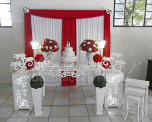 Decoração de Casamento e Noivado Vermelho e Branco Com Uma Mesa em Provençal