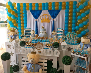 Decoração Chá de Bebê Principe Urso em Azul Claro e Dourado Com Duas Mesas