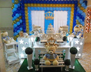 Decoração Chá de Bebê Principe Urso Dourado Azul Escuro e Azul Claro Com Duas Mesas