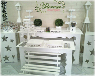 Kit Provençal Com Duas Mesas Lisas e Cubos Estrelados